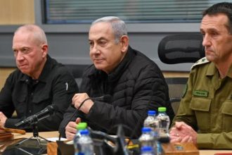 Netanyahu Faces Off Against Security Chiefs Over Controversial Hamas Deal