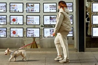 UK Property Market Set to Soar as Estate Agents Predict Boost from Rate Cuts!