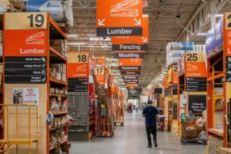 Home Depot Adjusts Sales Forecast Amid Crumbling Consumer Spending: What’s Behind the Shift?