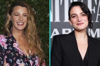 Blake Lively and Jenny Slate Share Heartfelt Moments on the Set of ‘It Ends With Us’—An Exclusive Insight!