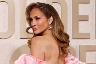 Love, Drama, and Reunions: A Deep Dive into Jennifer Lopez’s Rollercoaster Relationship Journey!