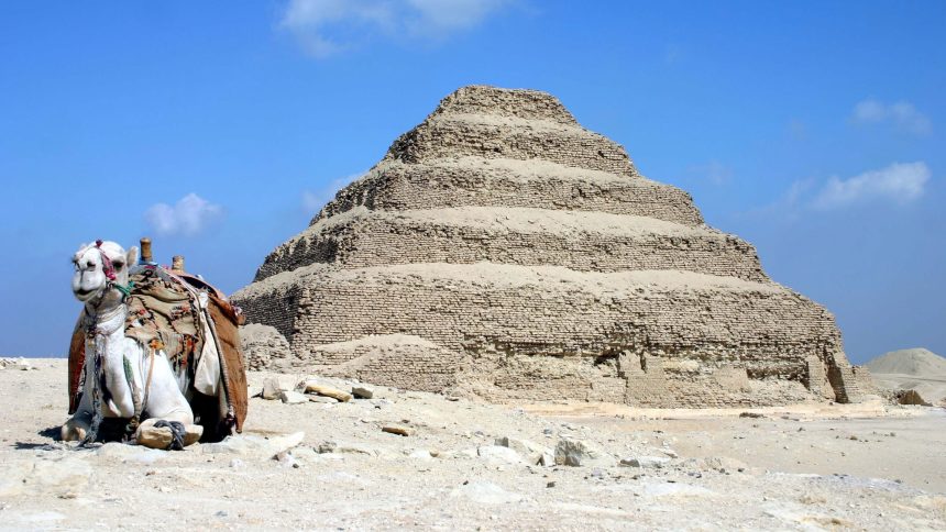 Revolutionary Discovery: Did Egypt’s Oldest Pyramid Rise with the Help of a Hydraulic Lift?