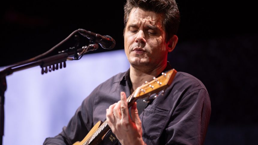 John Mayer’s Journey: Mastering Dead Songs with One Less Finger After Injury!