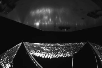 NASA’s Spacecraft Achieves Stunning Milestone with First-Ever Photo of Giant Solar Sail in Space Spin!