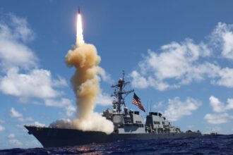 US Navy Warships Intercept Iranian Missiles in Dramatic Defense of Israel!